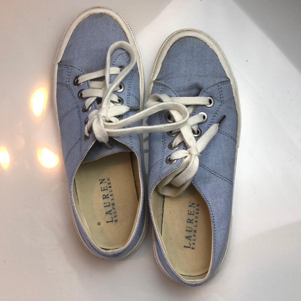 Women’s sneakers